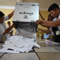 Rinkimus Kambodžoje laimėjo ilgametis premjeras Hun Senas