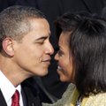 B.Obama žmoną su meilės diena viešai pasveikino „Twitter“