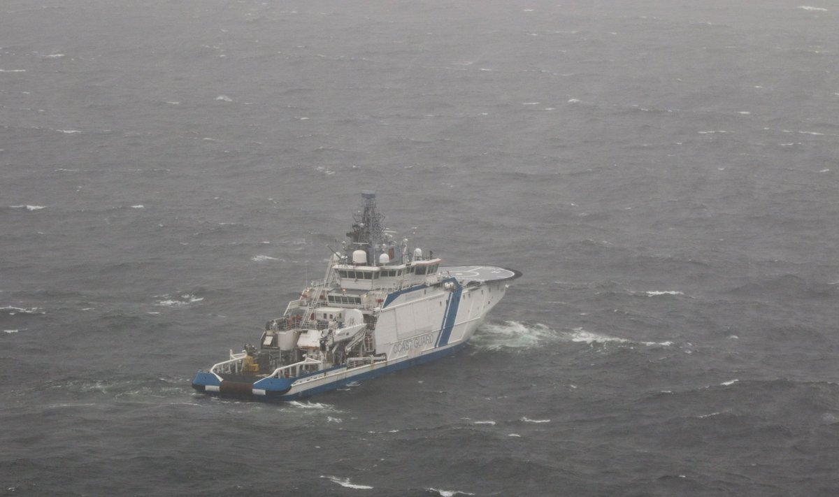 Suomijos sienos apsaugos patrulinis laivas netoli „Balticconnector“ avarijos vietos