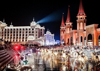 Turkijos miestuose netrūksta renginių