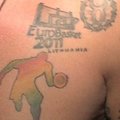 „Krepšinio pasaulyje“: brolių kūnus puošia Lietuvos krepšinį garbinančios tatuiruotės