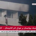 Per ataką prabangiame Kabulo viešbutyje žmonės gelbėjosi leisdamiesi paklodėmis žemyn