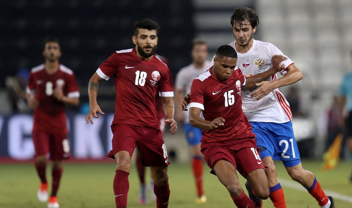 Susitinka Kataro ir Rusijos futbolininkai