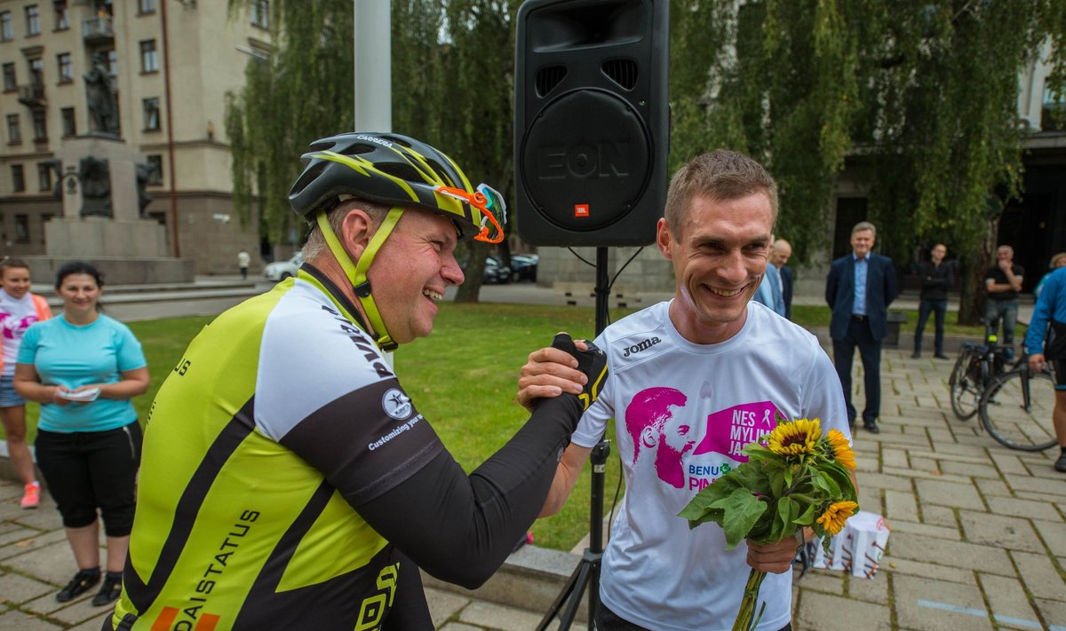 Eismo dalyvių lenktynes Kaune laimėjo dviratininkas
