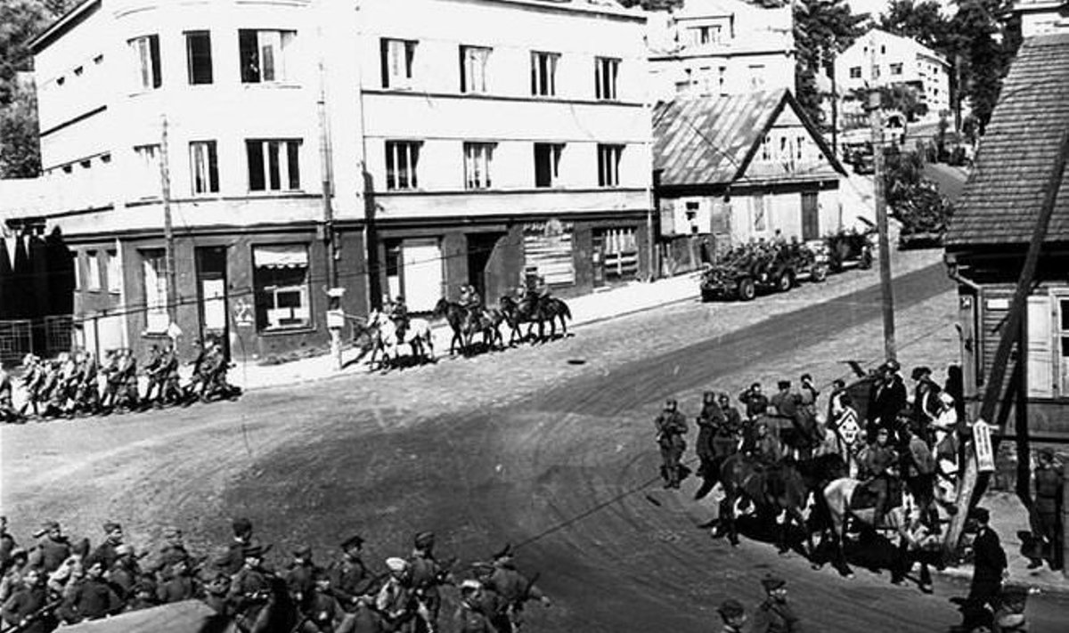 Sovietų kariai Kaune 1944 m