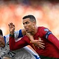 „Euro 2024“ atrankoje – sirgalius Ronaldo glėbyje ir paslydusi Belgija