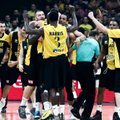 FIBA Čempionų lygos taurė ir milijonas eurų – AEK klubui