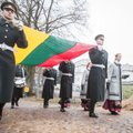 How will the Lithuanian army be armed in 2017?