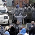 Per protestus Belfaste sužeista 14 policijos pareigūnų