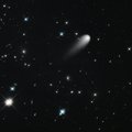 Žemės ir kosminiai teleskopai savo akis kreipia į šimtmečio kometą