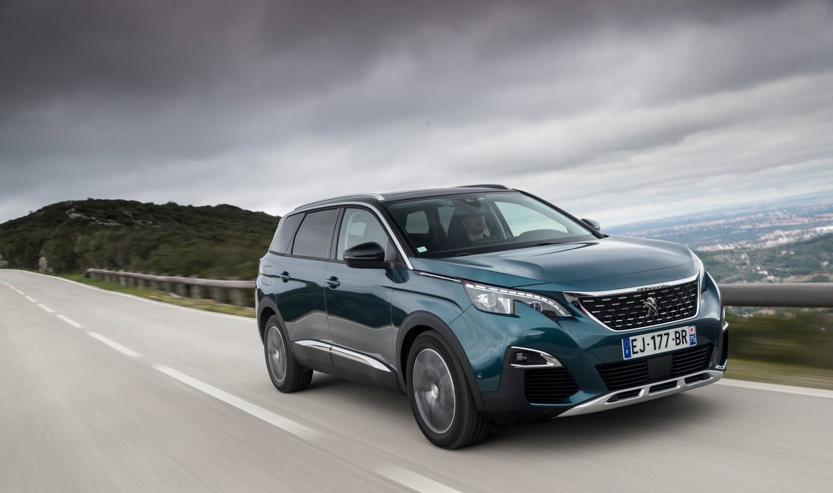 "Peugeot 5008"