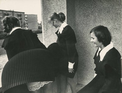 Vaclovas Straukas. "Paskutinis skambutis, 15", 1973 (Lietuvos fotomenininkų sąjungos arcyvas)
