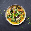 Vištienos ir daržovių sriuba