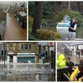Chaosas dėl stiprių potvynių Jungtinėje Karalystėje: perspėja apie pavojų gyvybei