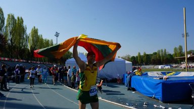 Lietuvis pagerino pasaulio bėgimo rekordą – daugiau nei 300 km per parą