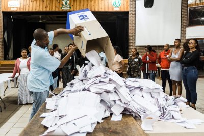 Pietų Afrikos Respublika laukia rinkimų rezultatų