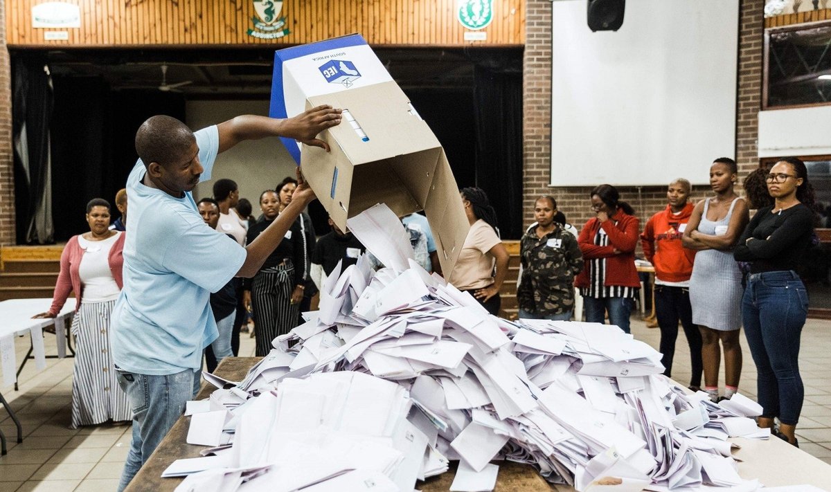 Pietų Afrikos Respublika laukia rinkimų rezultatų