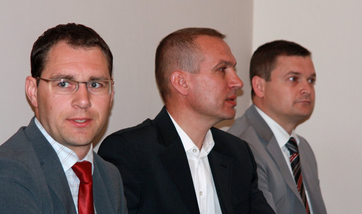 Paulius Čiapas (kairėje), Marijanas Romanovskis ir Andrius Urbonas
