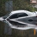 Utenos tvenkinyje nuskendo „Honda“ automobilis