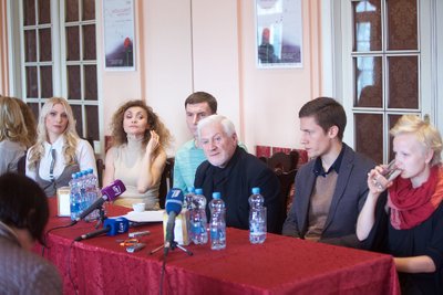 Пресс-конференция в Русском театре
