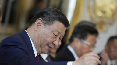 Kinijos ekonomikoje – nerimo ženklai, bet Xi Jinpingas Europos nuogąstavimus atmeta
