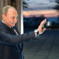 V. Putinas „sugrįžo į žaidimą“ ir švenčia savo 63 gimtadienį