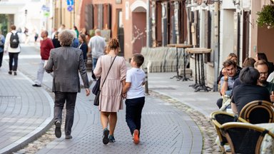 Šimtai vaikų Vilniuje dar nėra gavę pasiūlymo dėl mokyklos: tėvai eina pragaro kelius