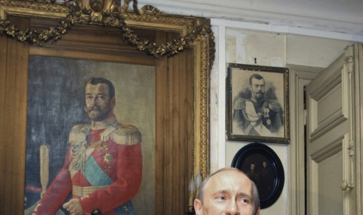 Caras Nikolajus II ir V.Putinas