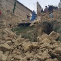 Pietų Azijos žemės drebėjimo aukų skaičius perkopė 300