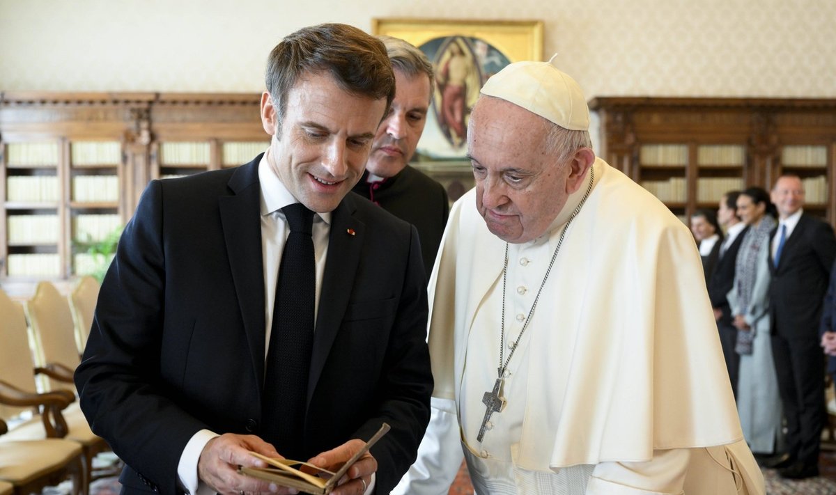 Emmanuelis Macronas ir Popiežius Pranciškus