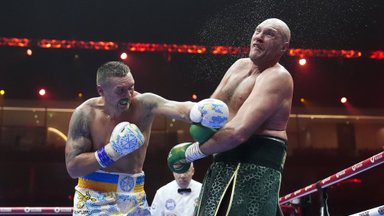 Fury į nokdauną pasiuntęs Usykas – neginčijamas sunkiasvorių pasaulio bokso čempionas