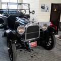 Istorinių automobilių įdomybės: lietuviška tvarka jau juokiname Europą