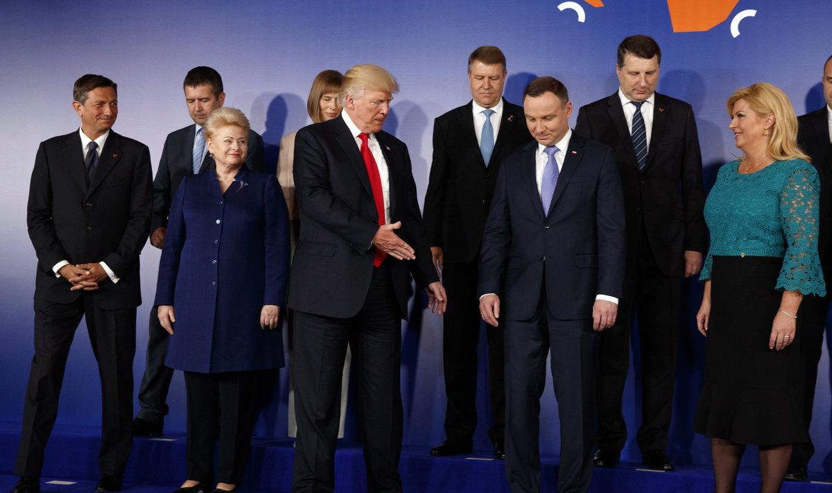 D. Trumpas susitiko su rytų Europos šalių lyderiais