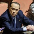 Berlusconi išteisintas žvaigždučių papirkimo byloje