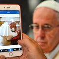 Popiežius Pranciškus susigundė „Instagram“