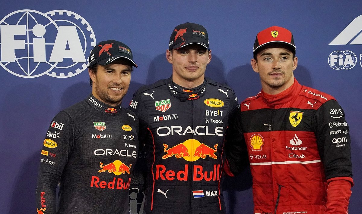 Sergio Perezas, Maxas Verstappenas ir Charlesas Leclercas.