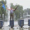 Desantininkų šventė Rusijoje: degtinė ir maudynės fontanuose