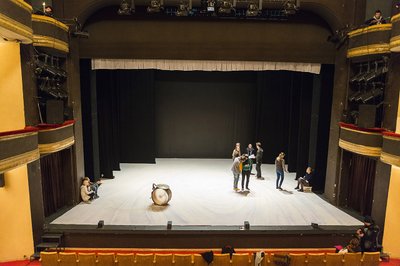 Russian Drama Theatre Vilnius  stage Photo © Ludo Segers @ The Lithuania Tribune