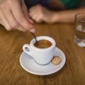 Kavos žodynėlis: ar žinote, kada gerti espreso, o kada kavą su pienu?
