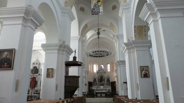 Restauruotas neoromantinio stiliaus Rietavo bažnyčios interjeras