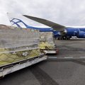 Indonezijos rytuose dingo krovininis lėktuvas su keturiais žmonėmis
