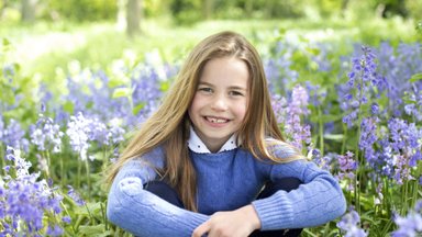Новые фотографии Шарлотты: британской принцессе семь лет