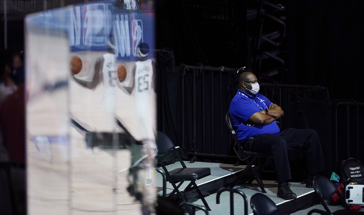 NBA įspėjo žaidėjus: nedėvėsite kaukių – būsite išvaryti iš Orlando burbulo