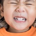 Ką signalizuoja vaiko griežimas dantimis ir ar tai reikia gydyti?