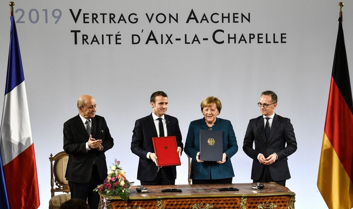 Vokietijos ir Prancūzijos lyderiai pasirašė draugystės sutartį