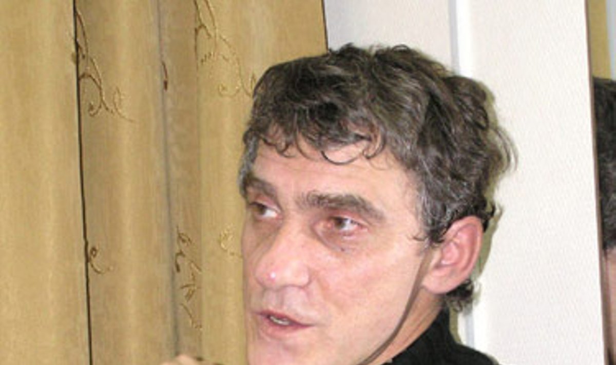 Актер Валерий Гаркалин