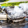 Ugniagesiai paaiškino, kokie gedimai gali baigtis užsiliepsnojusiu automobiliu