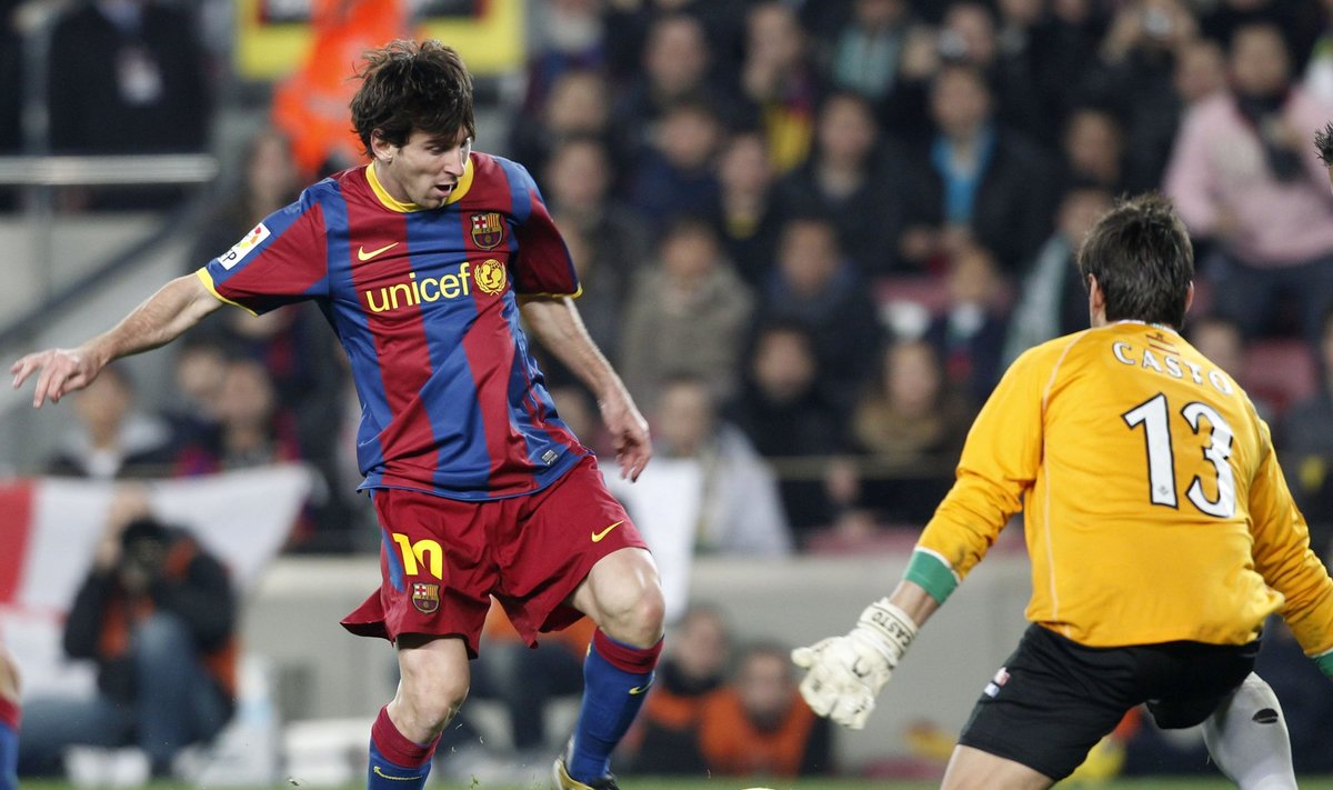 Lionelis Messi ("Barcelona") ir Casto Espinosa ("Real Betis") 