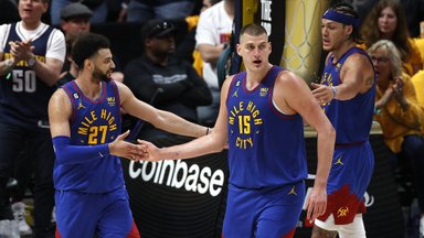 Įspūdingas „Nuggets“ duetas vedė komandą į užtikrintą pergalę NBA finalo starte