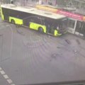 Stebėjimo kameros užfiksavo tramvajaus avariją Stambule